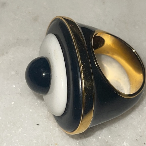 Hutton Wilkinson Large Eye Ring - Picture 1 of 8